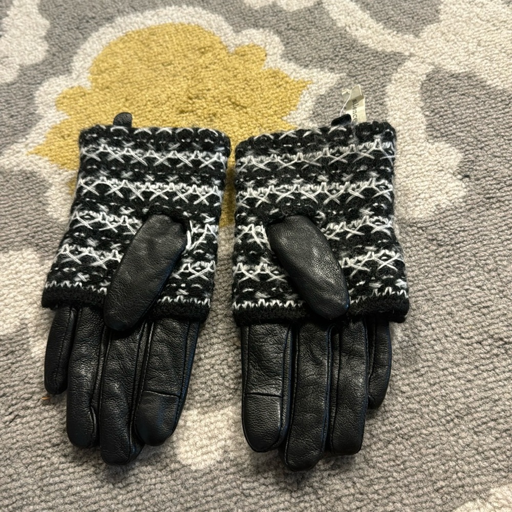 Woman gloves